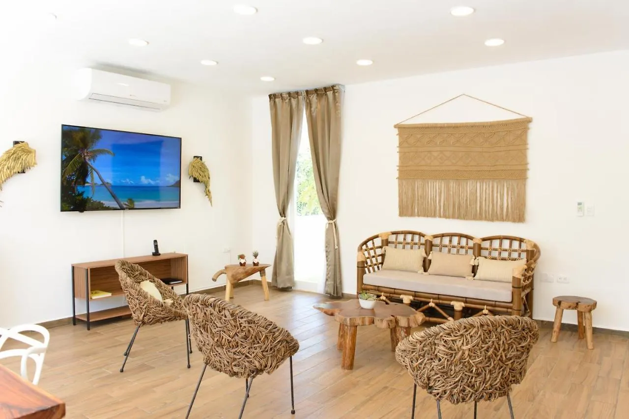 Semesterbostad Amazing Villa Inside Tulum Country Club Akumal Mexiko