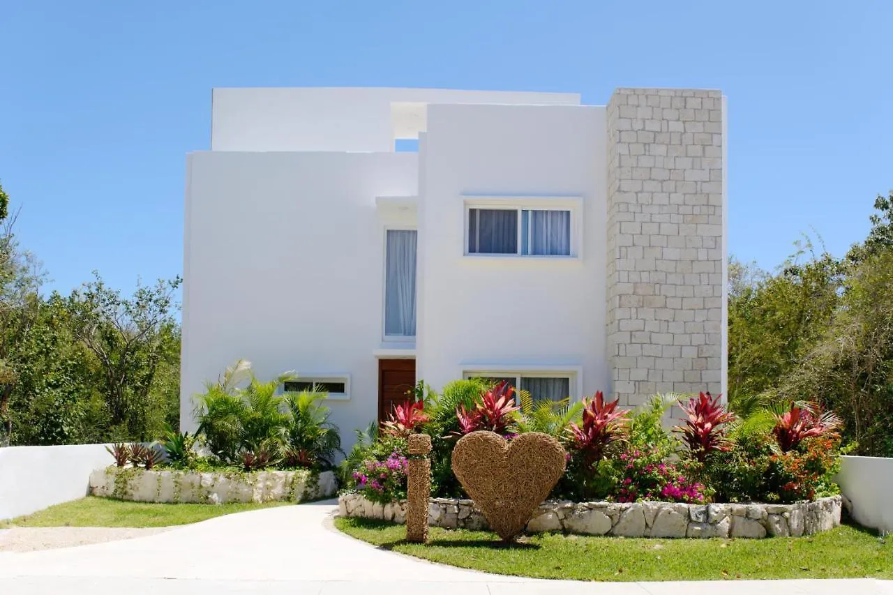 Amazing Villa Inside Tulum Country Club Akumal Mexique